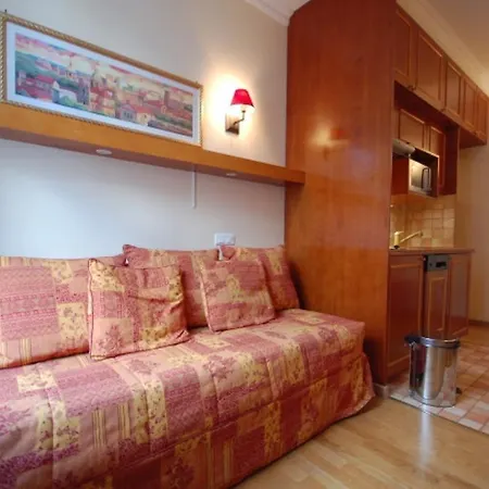 Rue Brey - 4 Persons * Париж
